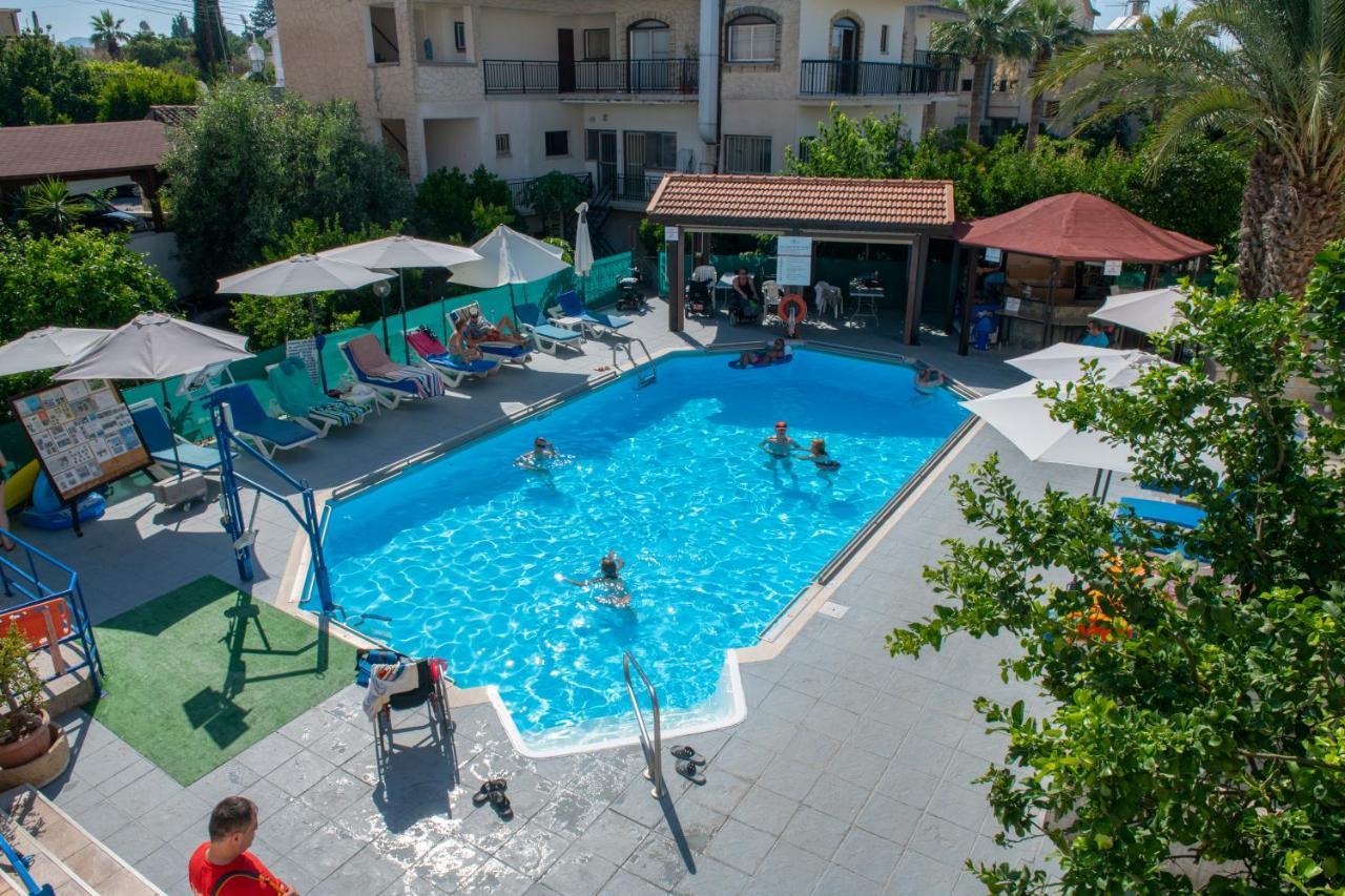C & A Hotel Apartments Polis Bagian luar foto