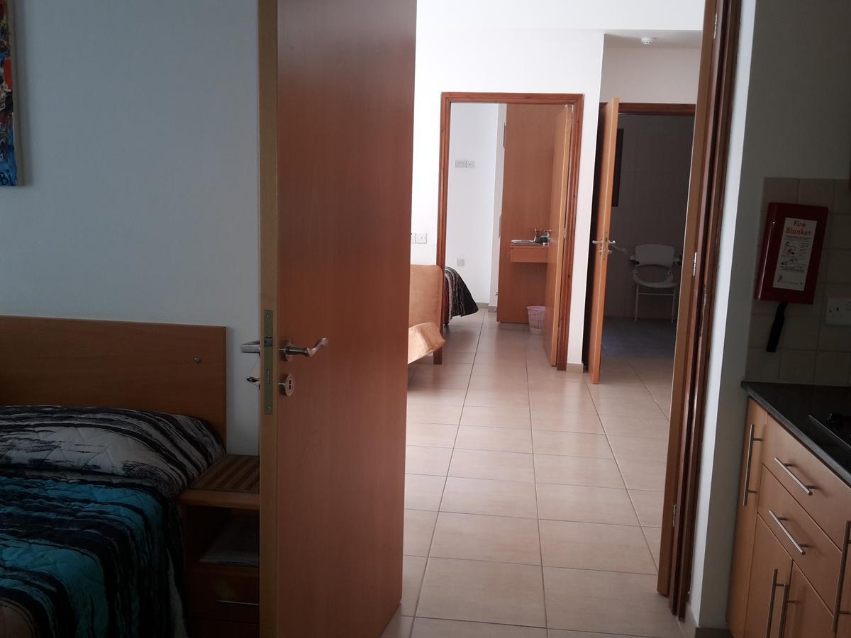 C & A Hotel Apartments Polis Bagian luar foto